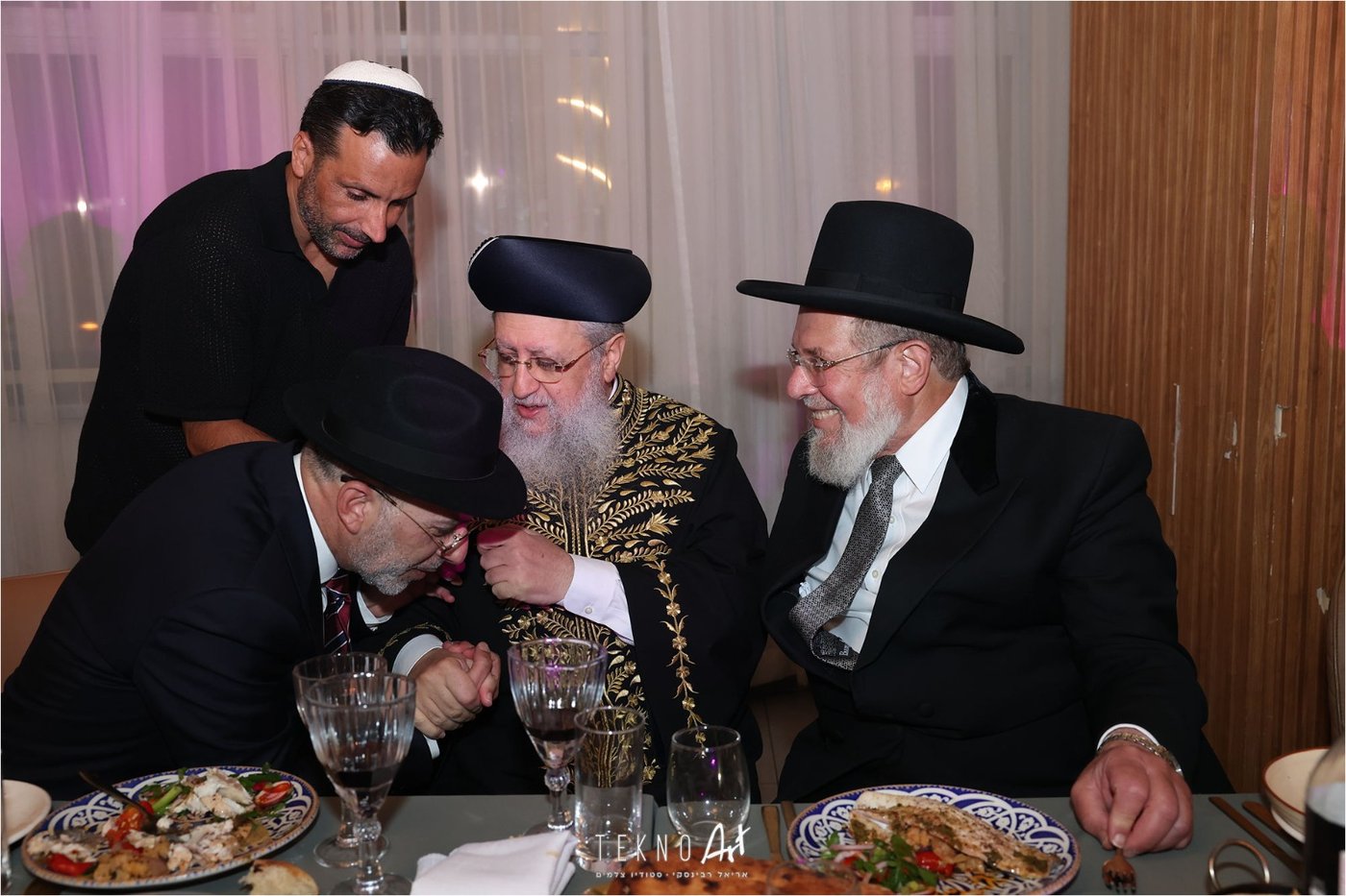 חבר הכנסת ארז מלול חיתן את בתו עם בחור מישיבת חברון