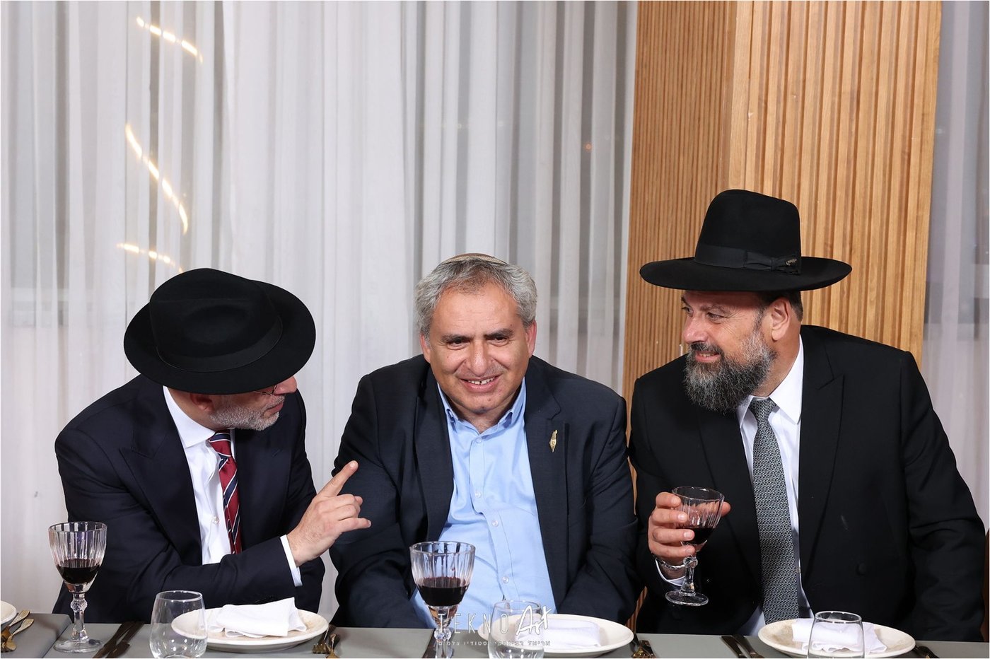 חבר הכנסת ארז מלול חיתן את בתו עם בחור מישיבת חברון