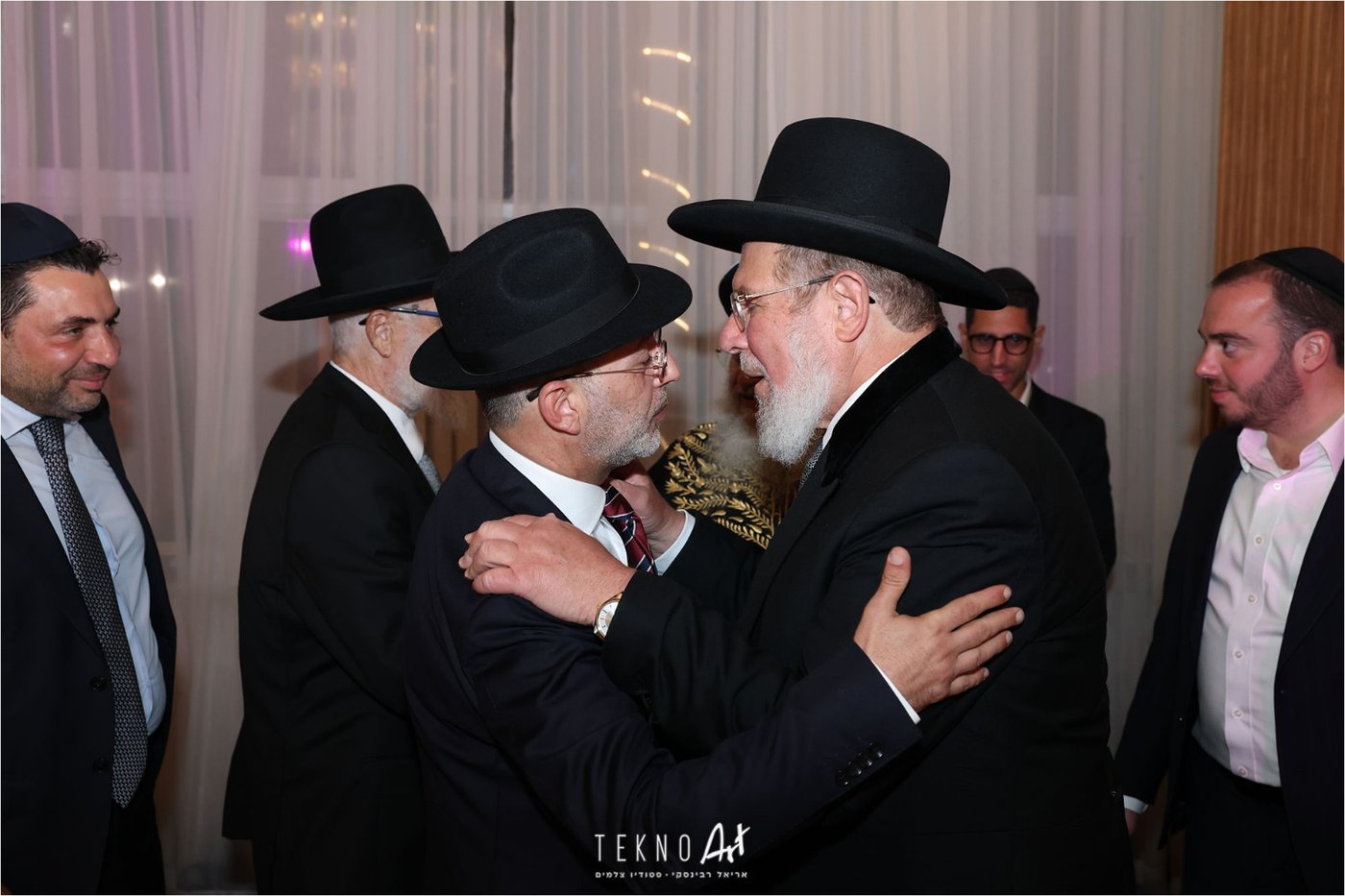 חבר הכנסת ארז מלול חיתן את בתו עם בחור מישיבת חברון