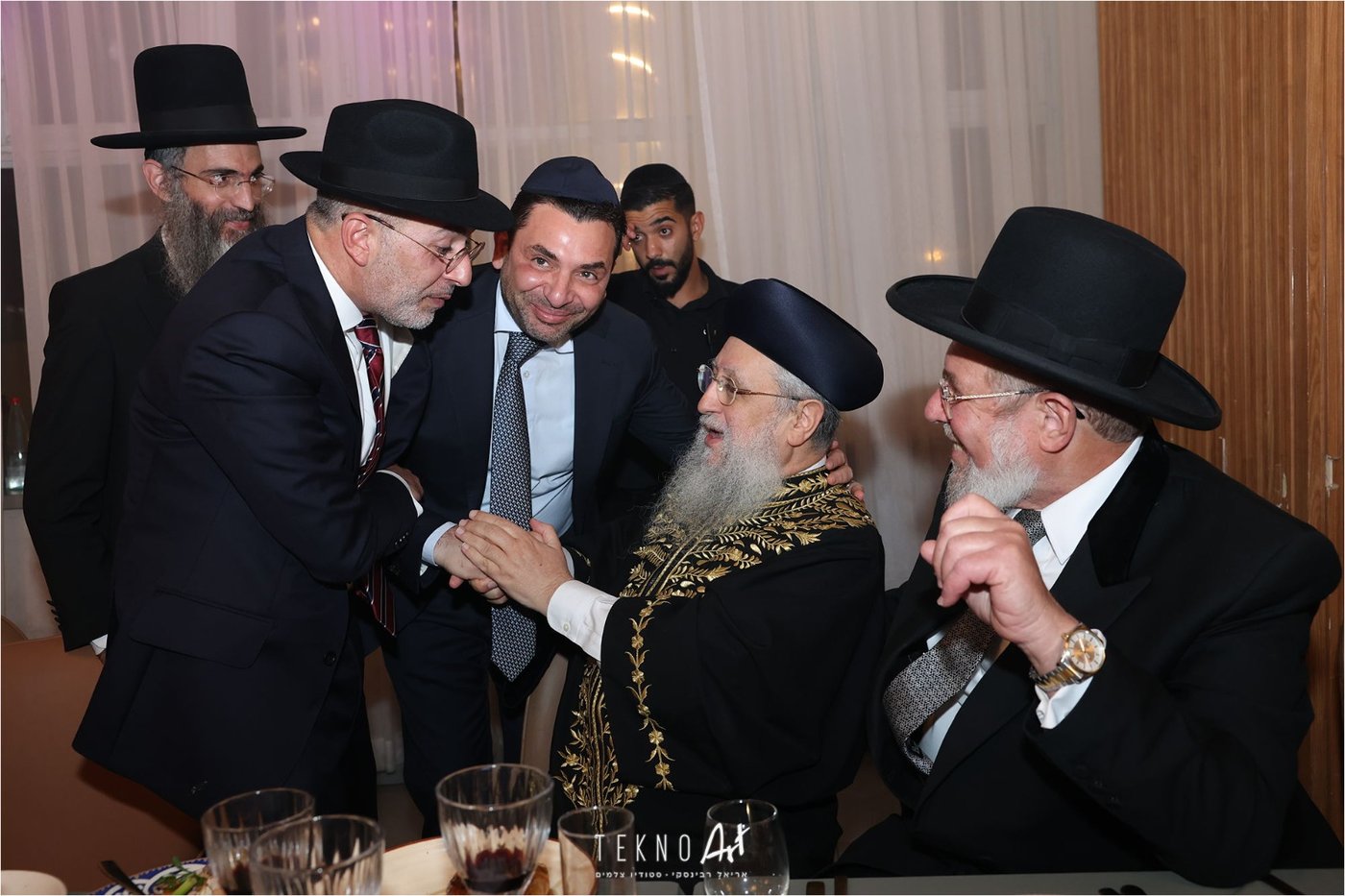 חבר הכנסת ארז מלול חיתן את בתו עם בחור מישיבת חברון