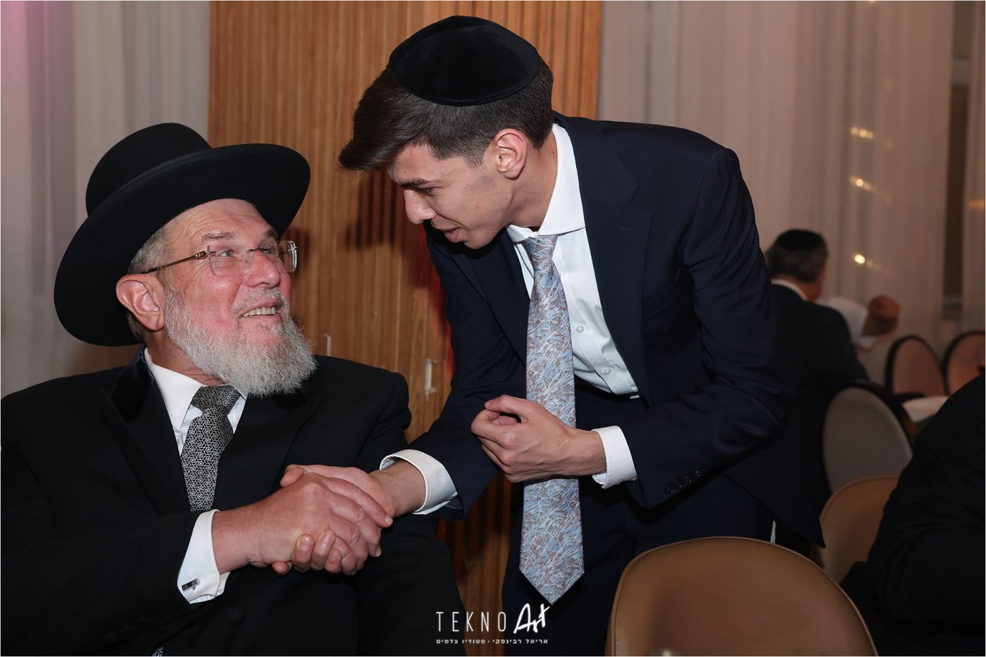 חבר הכנסת ארז מלול חיתן את בתו עם בחור מישיבת חברון