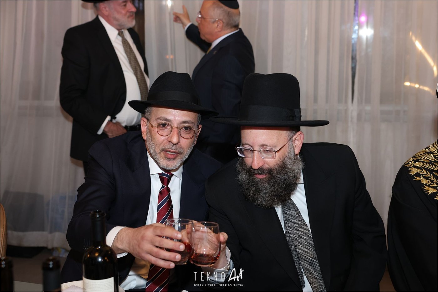 חבר הכנסת ארז מלול חיתן את בתו עם בחור מישיבת חברון