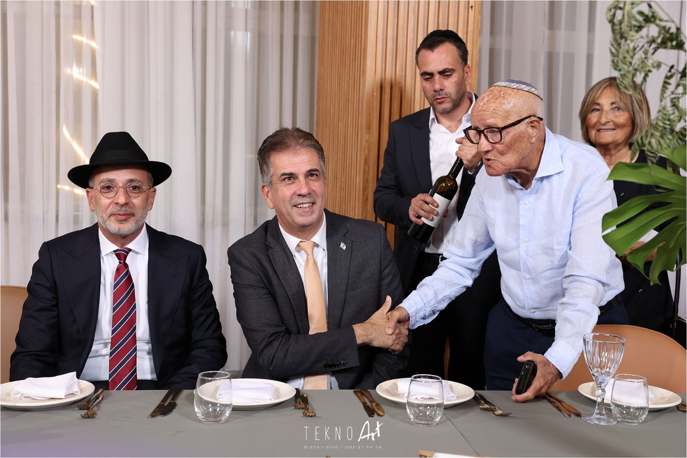 חבר הכנסת ארז מלול חיתן את בתו עם בחור מישיבת חברון