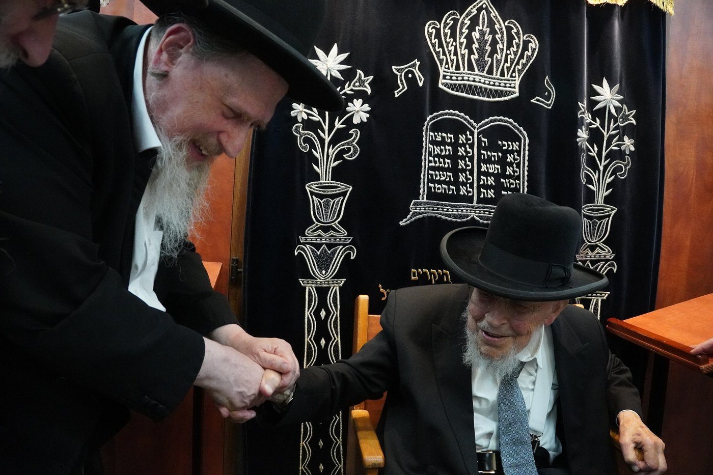 הגר"י אזרחי ב'זכרון מאיר'