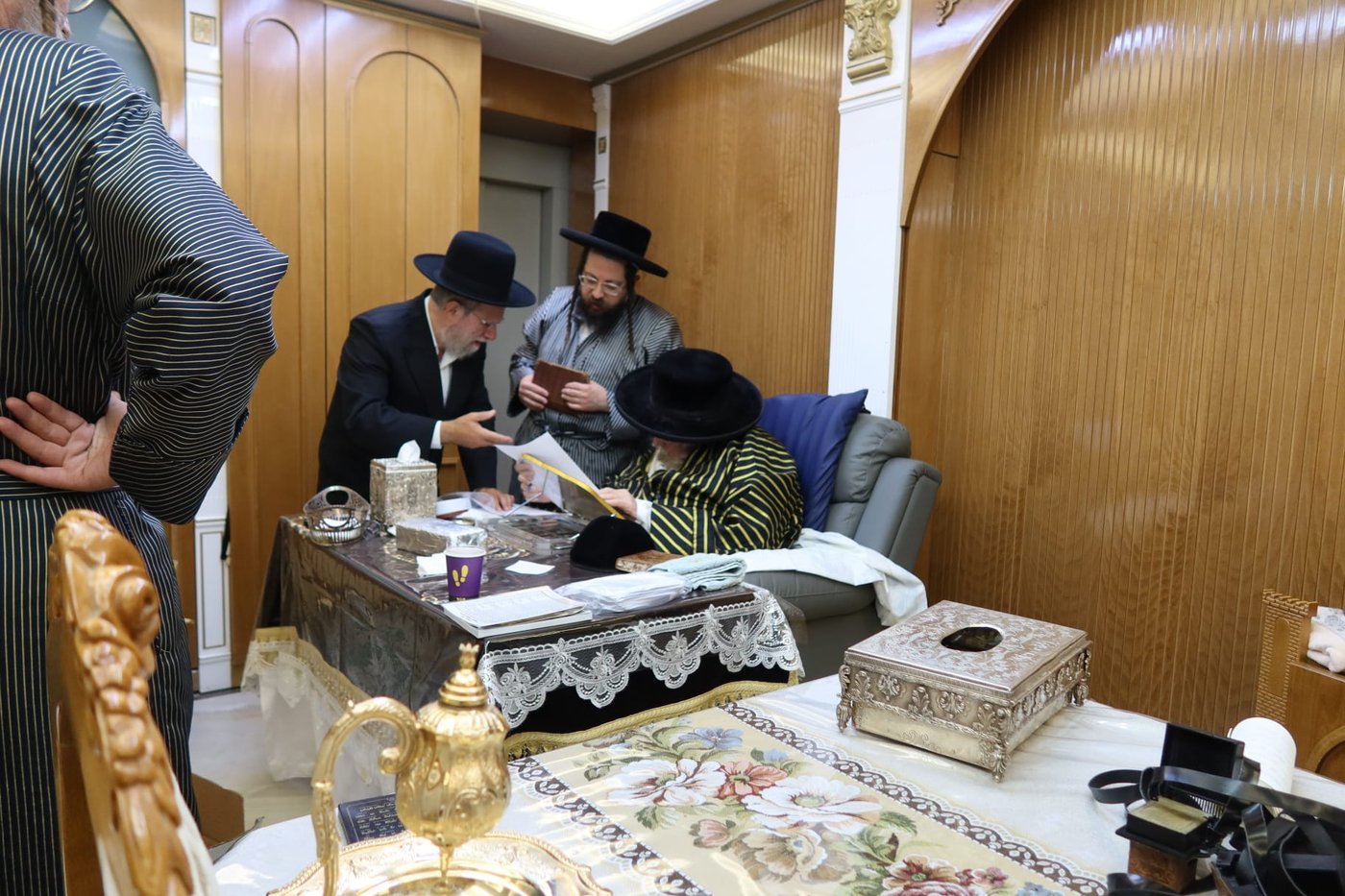 הבאת הספרים בתולדות אברהם יצחק