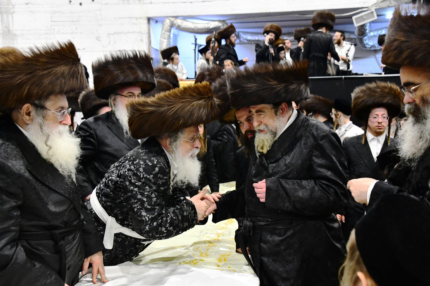 שמחת בית מכנובקא בעלזא - נדבורנה י-ם - מעליץ - יערסלוב
