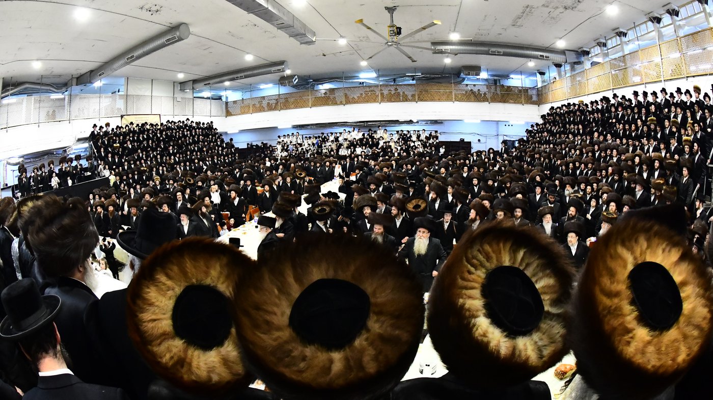 שמחת בית מכנובקא בעלזא - נדבורנה י-ם - מעליץ - יערסלוב