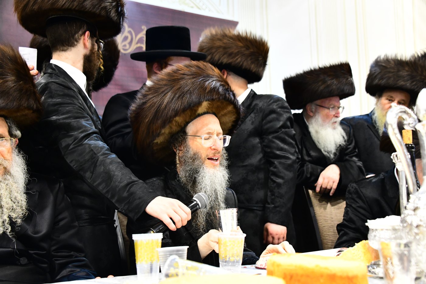 שמחת בית מכנובקא בעלזא - נדבורנה י-ם - מעליץ - יערסלוב