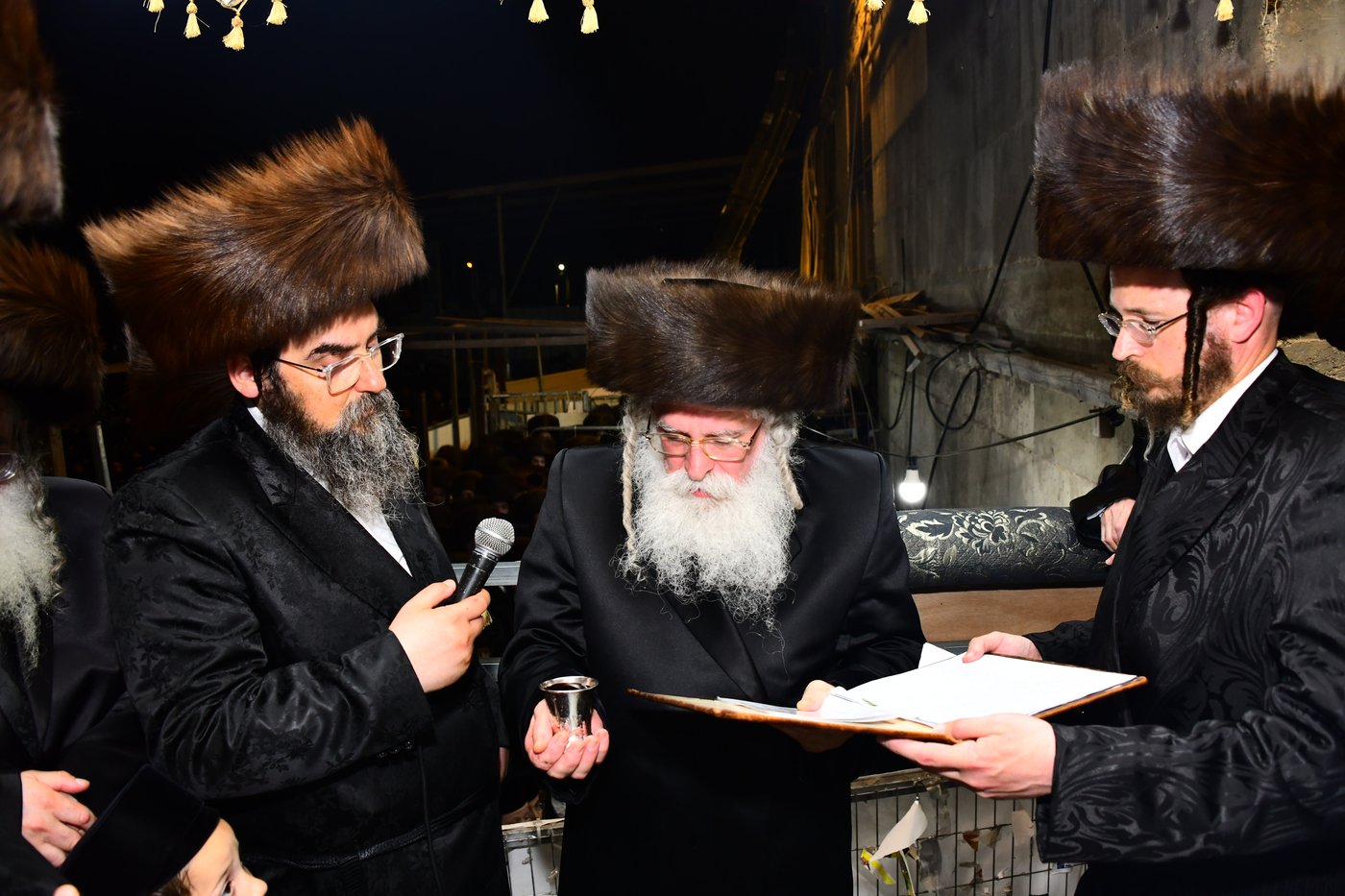 שמחת בית מכנובקא בעלזא - נדבורנה י-ם - מעליץ - יערסלוב