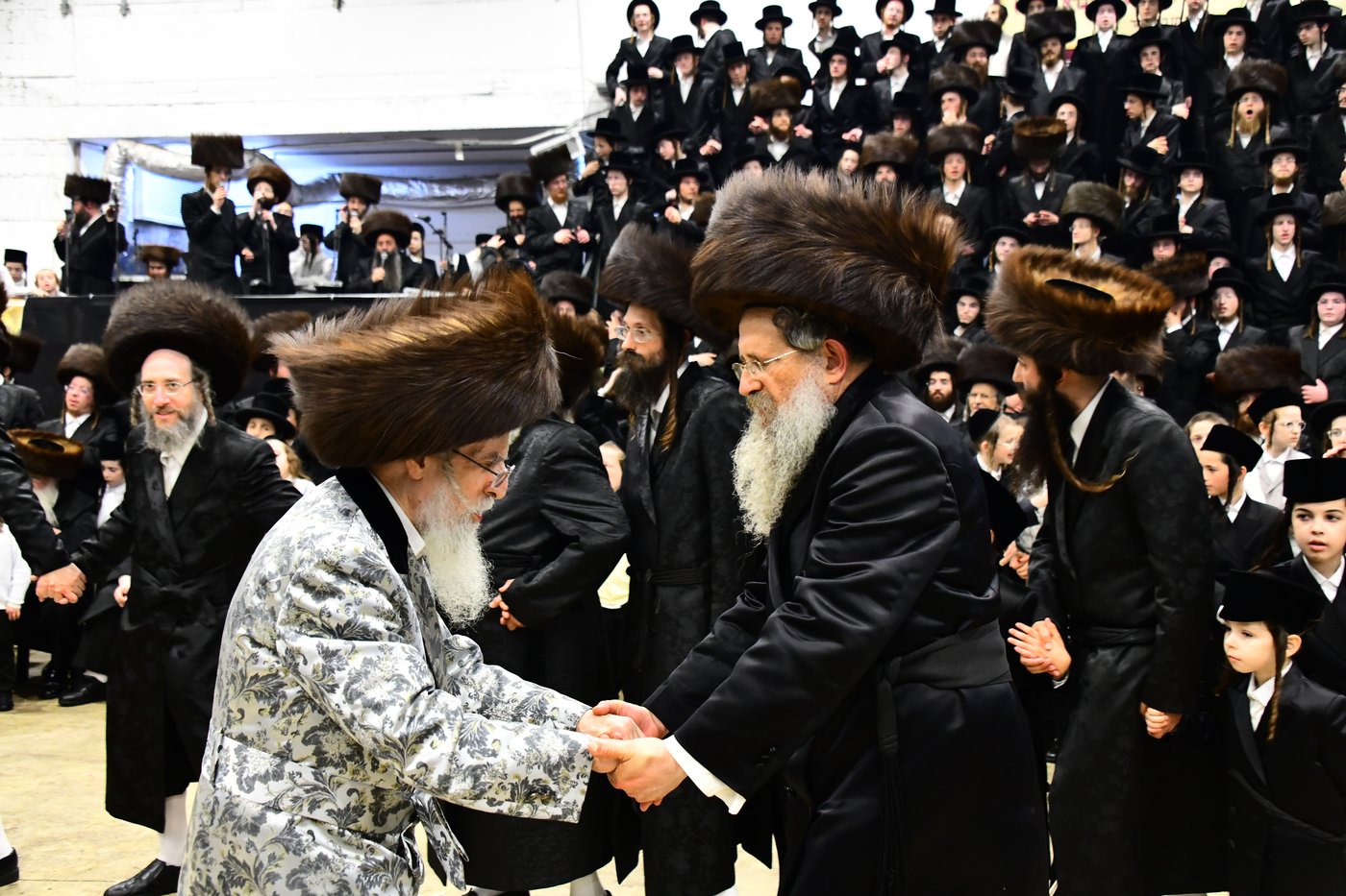 שמחת בית מכנובקא בעלזא - נדבורנה י-ם - מעליץ - יערסלוב