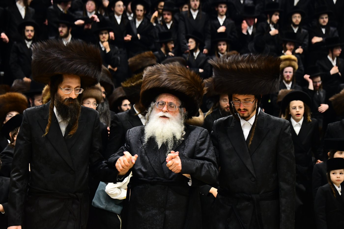 שמחת בית מכנובקא בעלזא - נדבורנה י-ם - מעליץ - יערסלוב