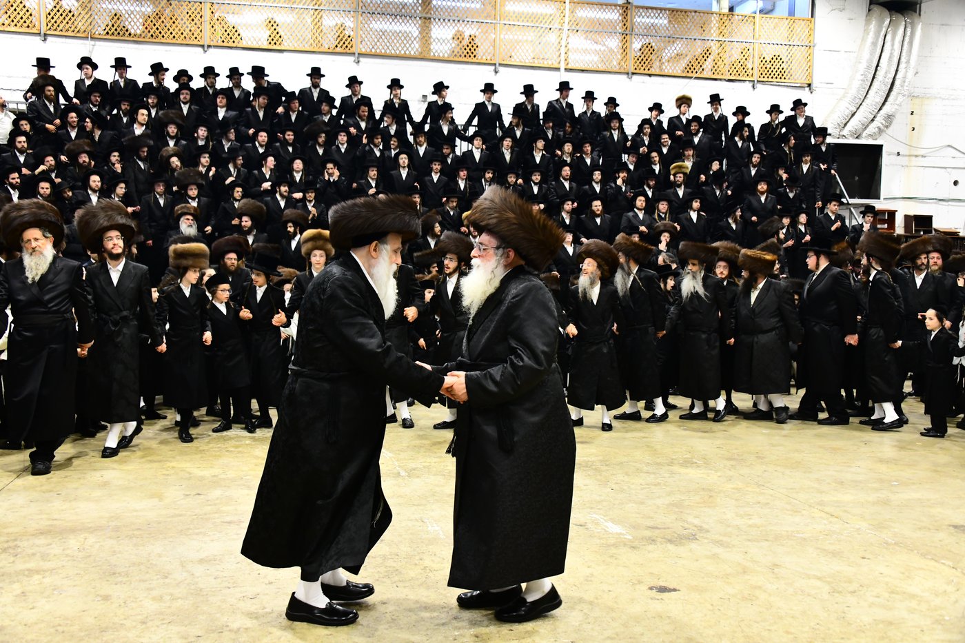 שמחת בית מכנובקא בעלזא - נדבורנה י-ם - מעליץ - יערסלוב