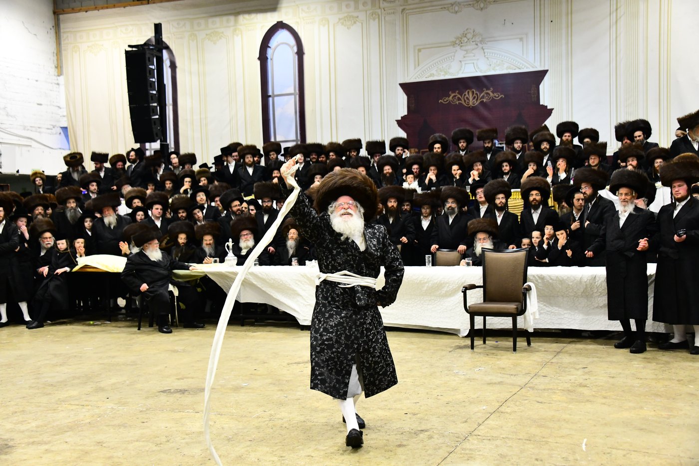 שמחת בית מכנובקא בעלזא - נדבורנה י-ם - מעליץ - יערסלוב