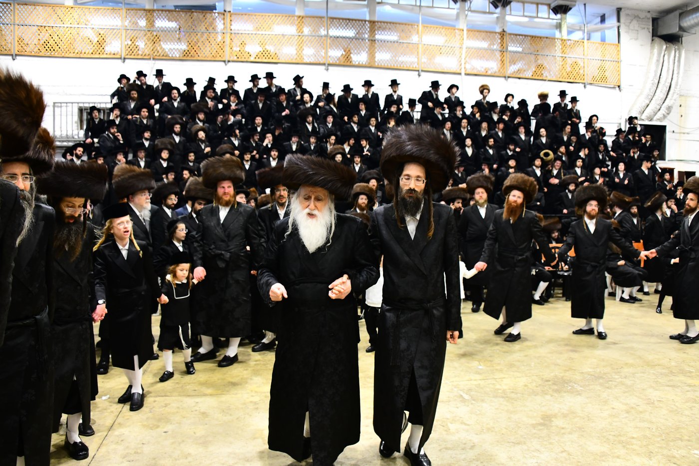 שמחת בית מכנובקא בעלזא - נדבורנה י-ם - מעליץ - יערסלוב