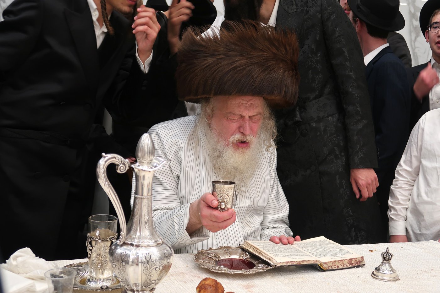 האדמו"ר ממבקשי אמונה בברכפלד