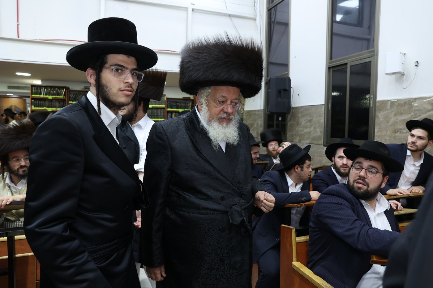 הרב בעריל פישר במעמד