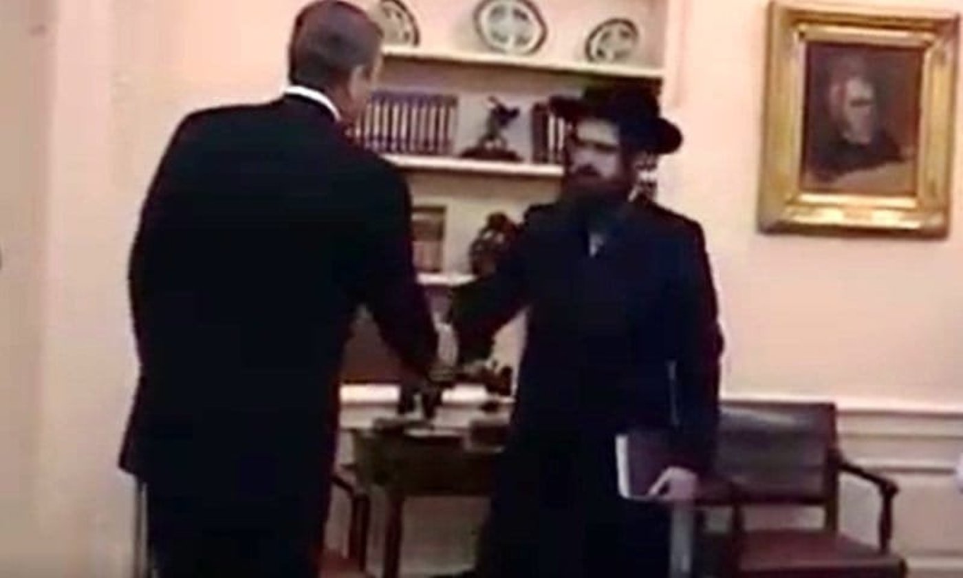 האדמו"ר מסאטמר בפגישה עם נשיא ארה"ב 