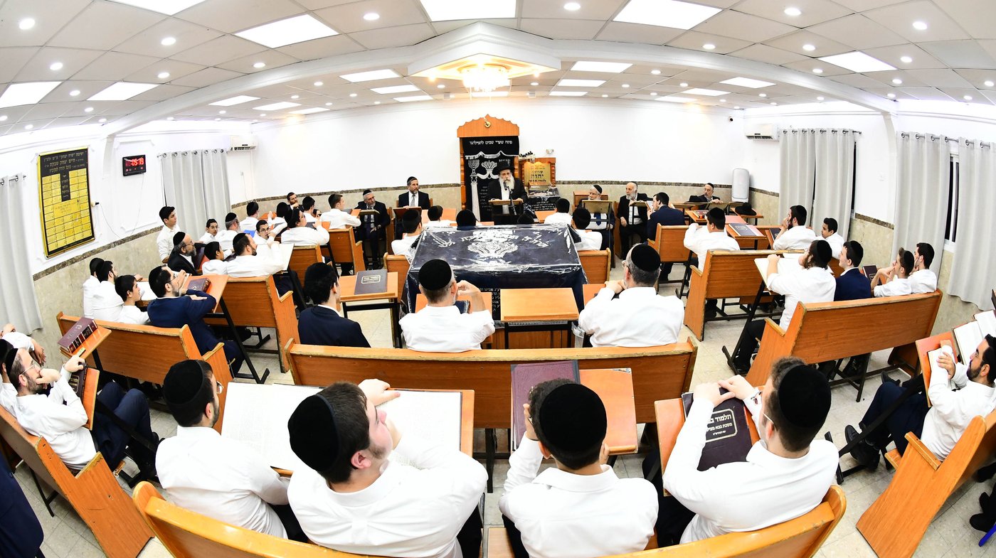 הגאון רבי שרגא שטיינמן בישיבת 'שיח יצחק'