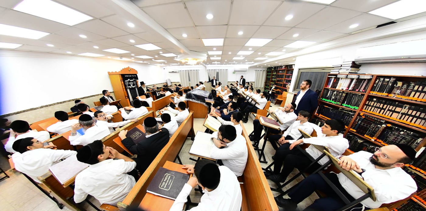 הגאון רבי שרגא שטיינמן בישיבת 'שיח יצחק'