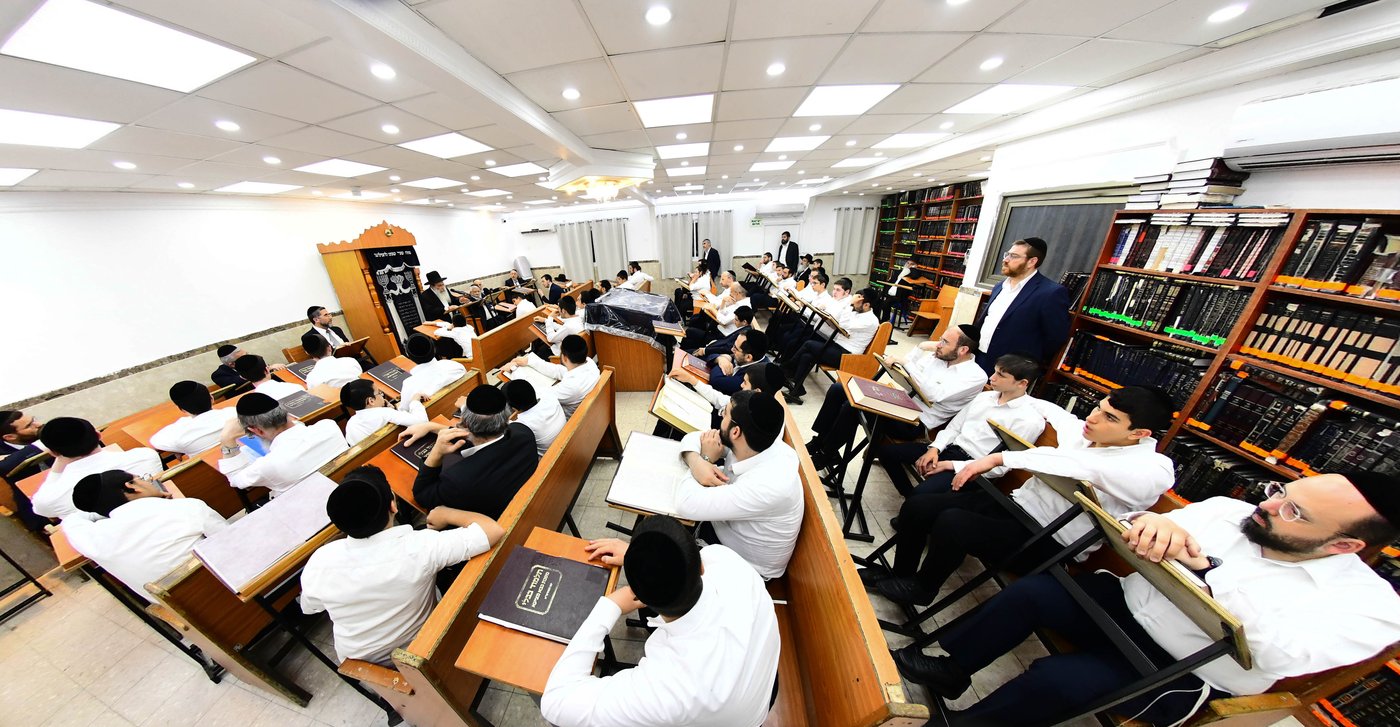 הגאון רבי שרגא שטיינמן בישיבת 'שיח יצחק'