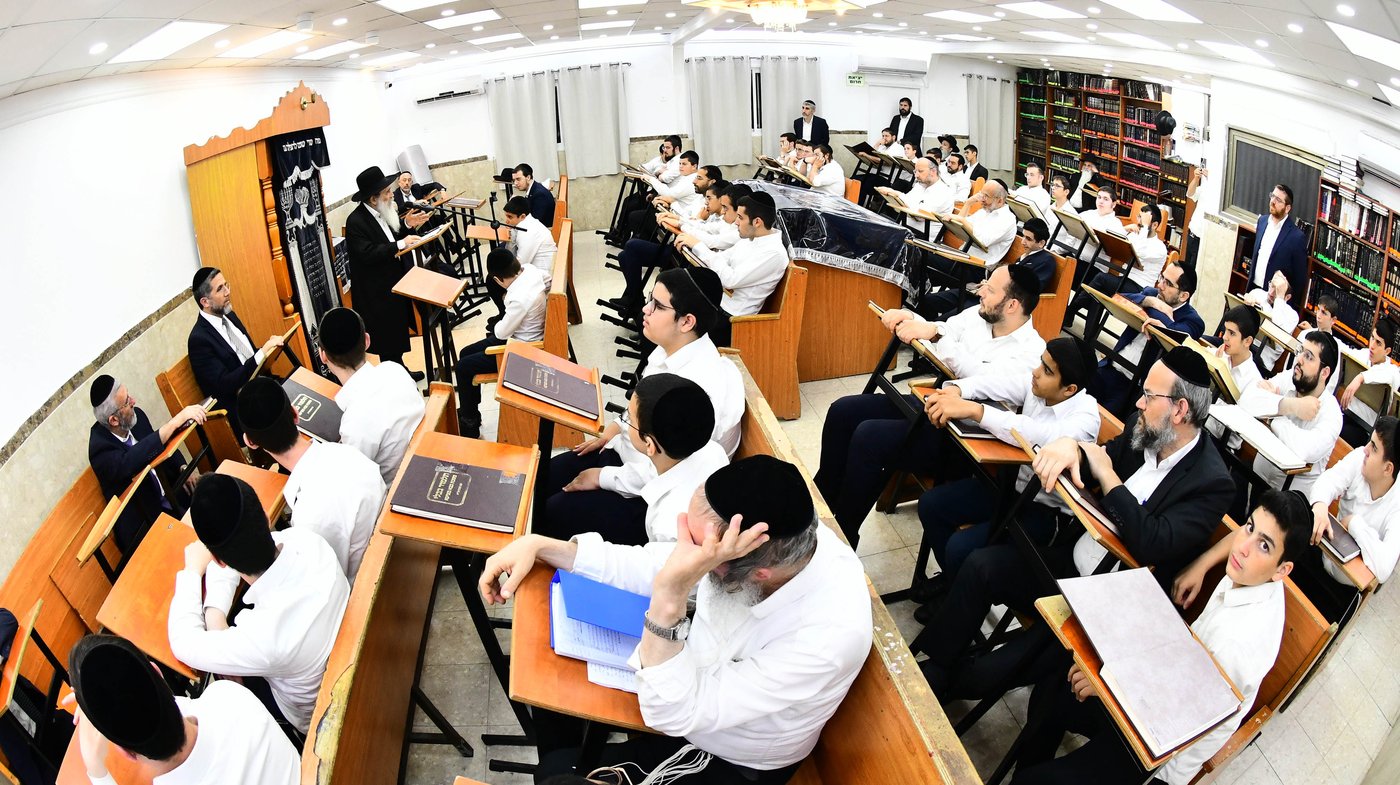הגאון רבי שרגא שטיינמן בישיבת 'שיח יצחק'