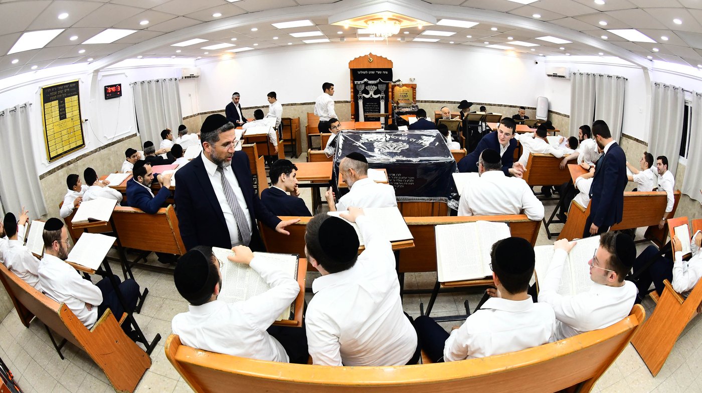 הגאון רבי שרגא שטיינמן בישיבת 'שיח יצחק'