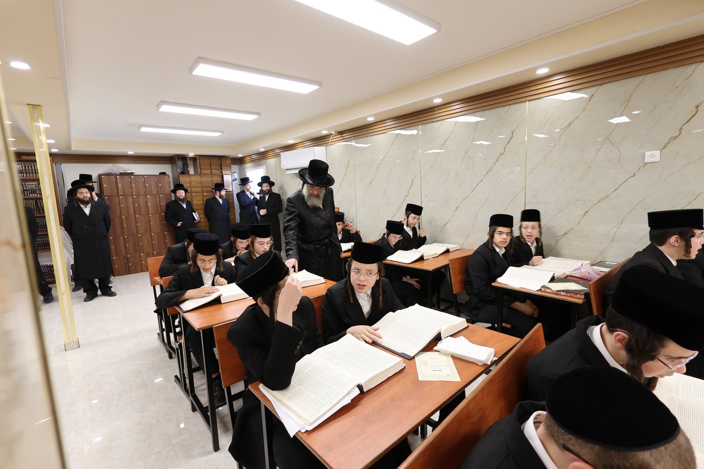 הרה"צ רבי חיים מאיר הגר בביקור בעפולה
