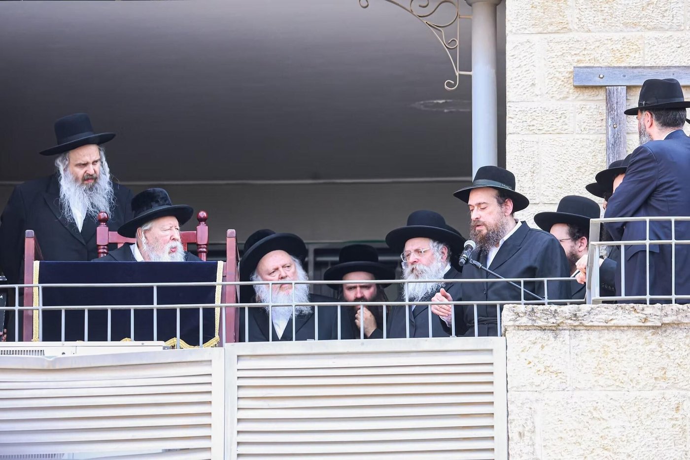 האדמו"ר מגור בהלווייה השבוע