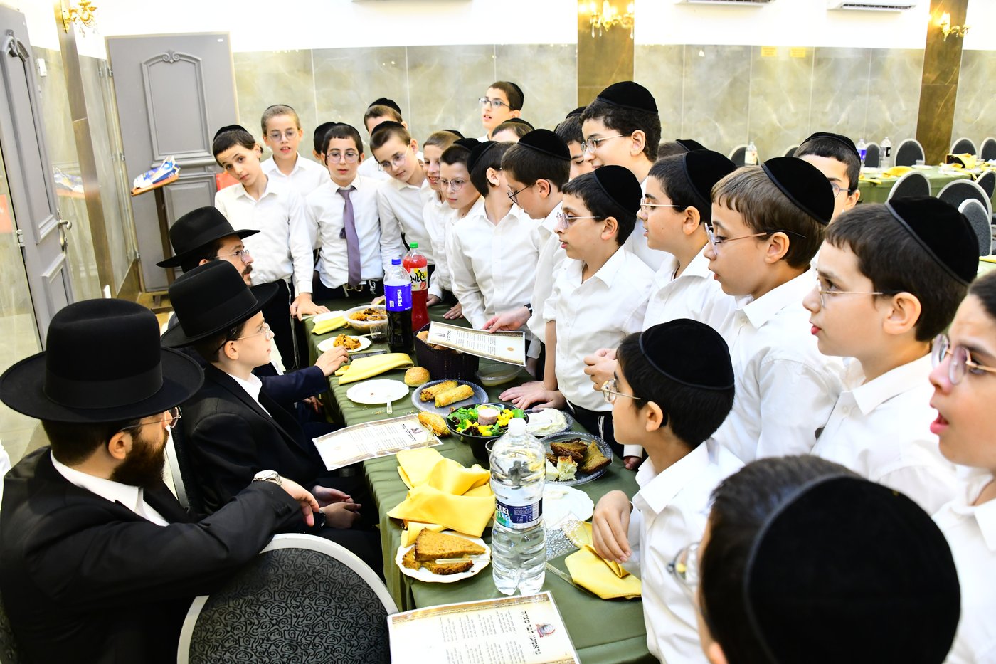 שמחת בר המצווה לנין הגר"מ גריינמן