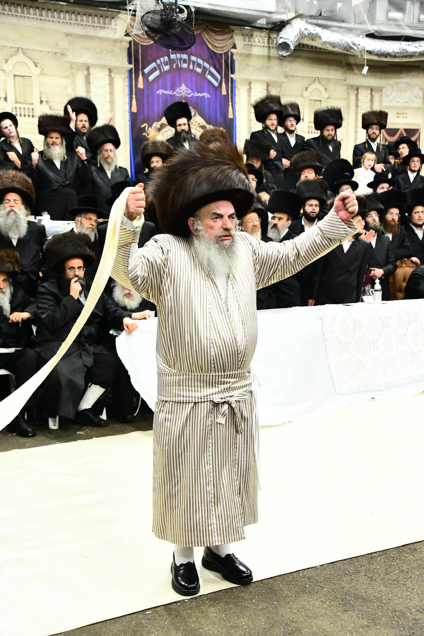 שמחת בית לעלוב - מודז'יץ - אופלע