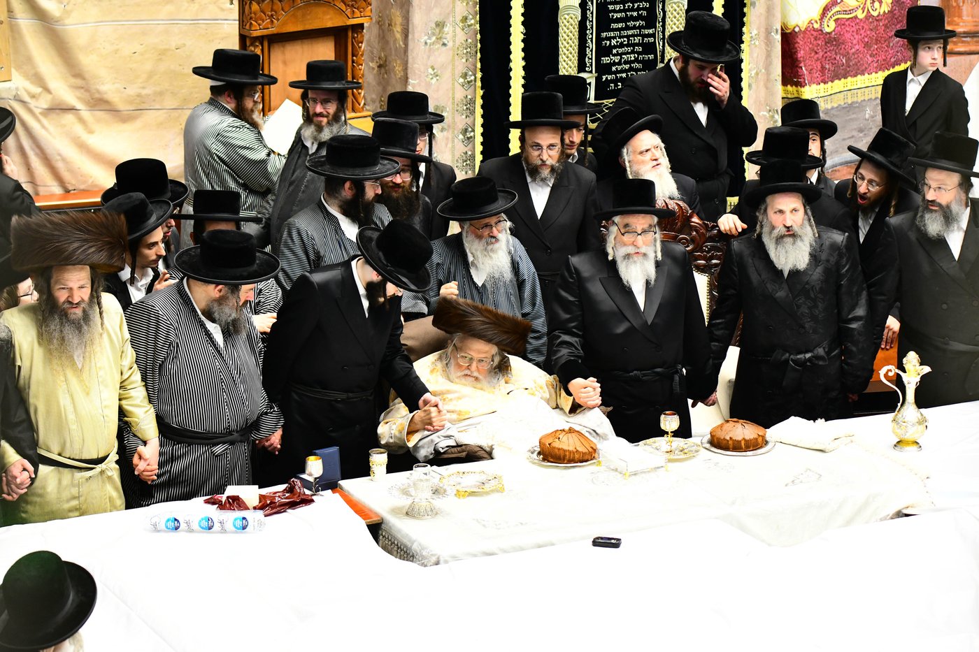 האדמו"ר מויז'ניץ מאנסי בתולדות אברהם יצחק