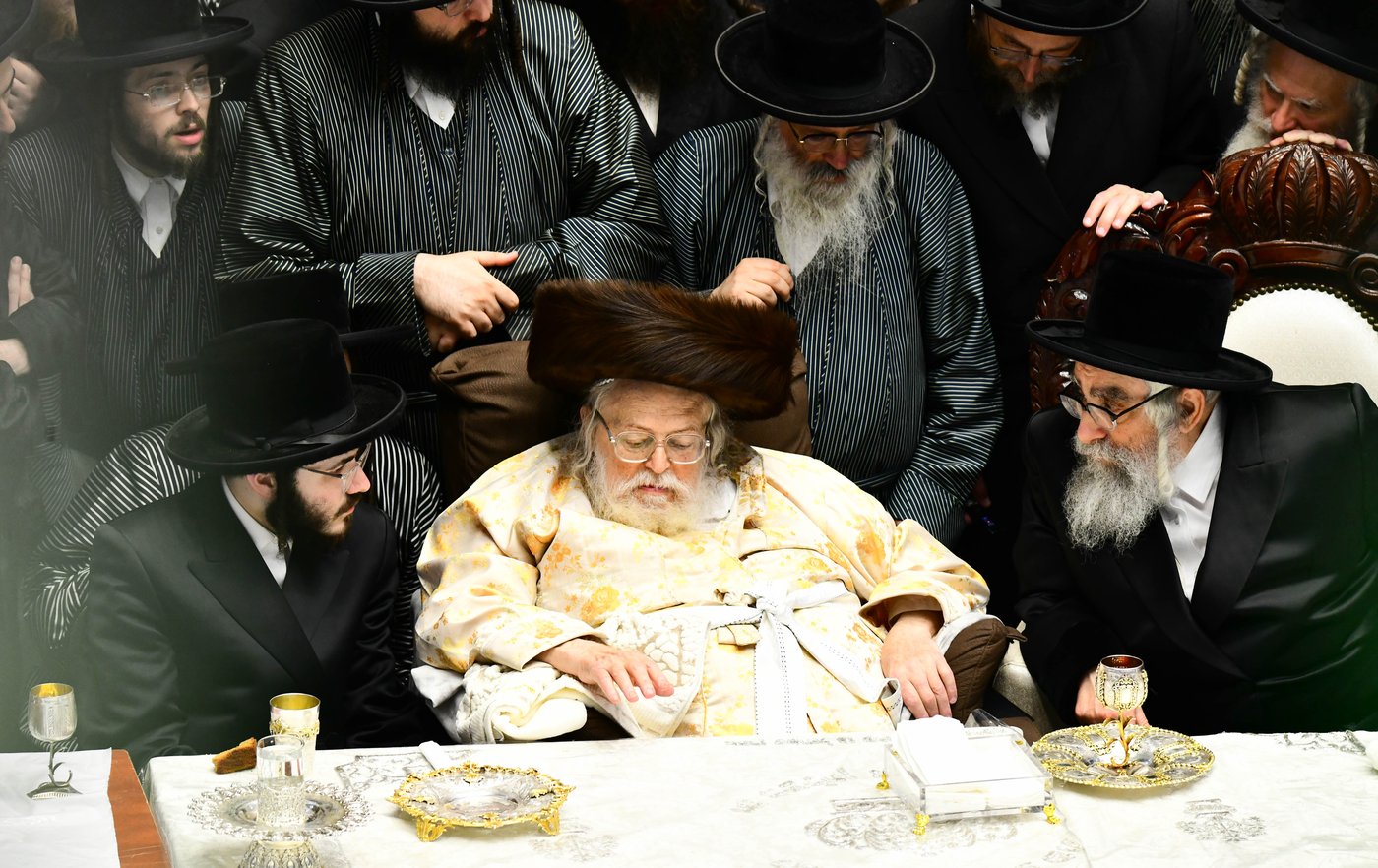 האדמו"ר מויז'ניץ מאנסי בתולדות אברהם יצחק