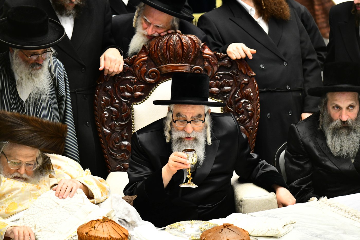 האדמו"ר מויז'ניץ מאנסי בתולדות אברהם יצחק