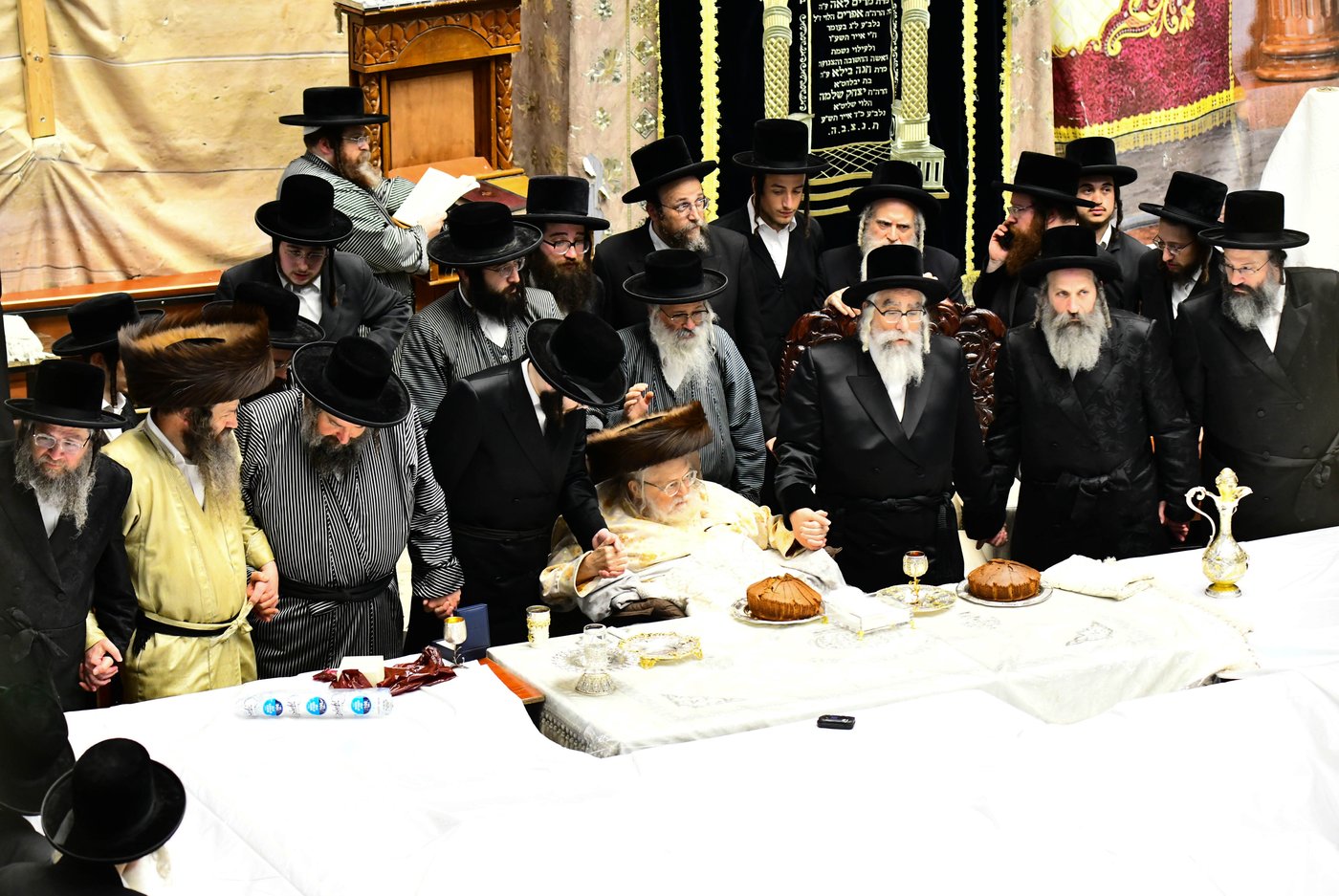 האדמו"ר מויז'ניץ מאנסי בתולדות אברהם יצחק