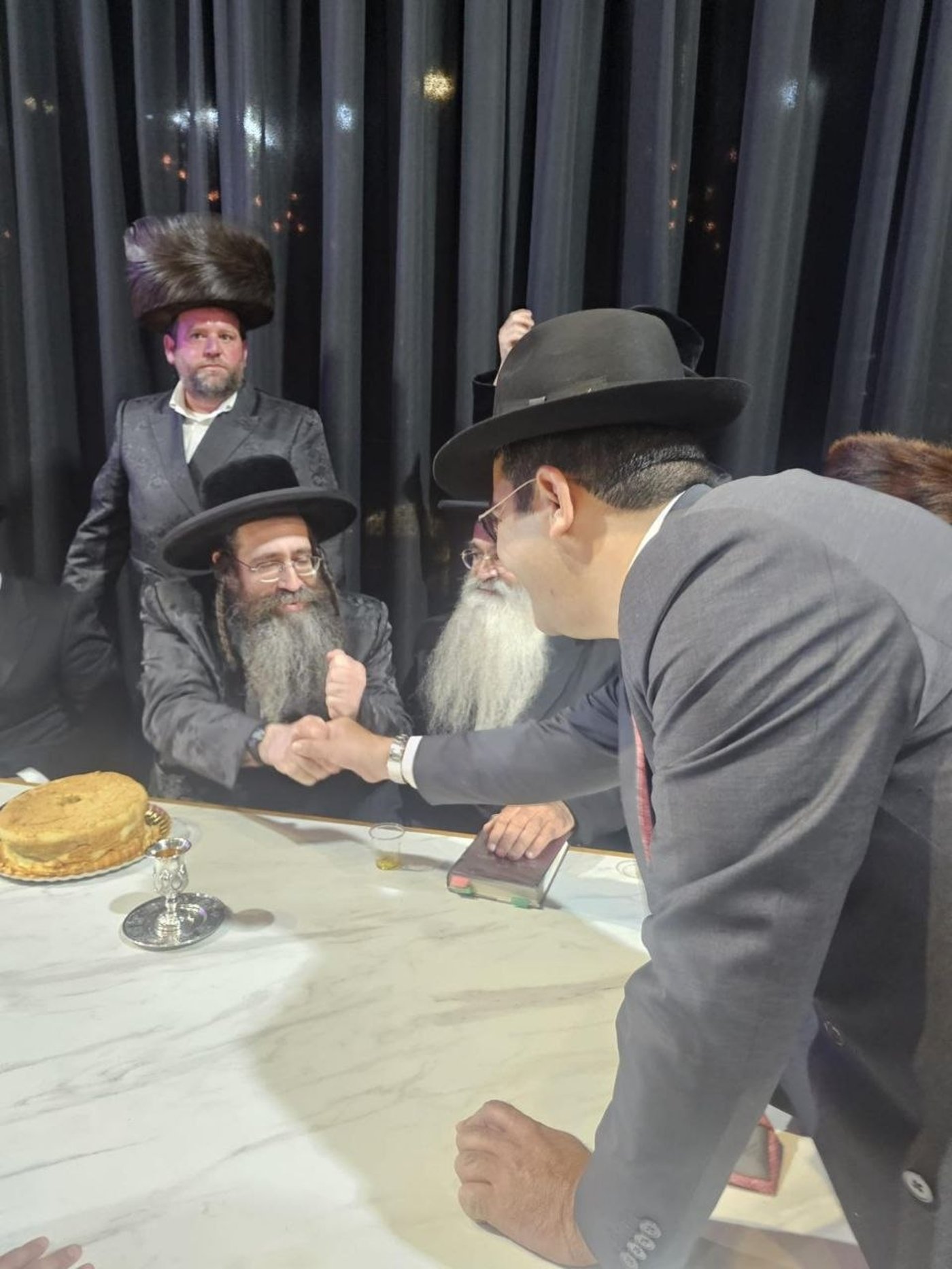 המפלגה שמחפשת אישה חרדית לרשימה | 'זיידל'ע' עם כל הנייעס והחשיפות
