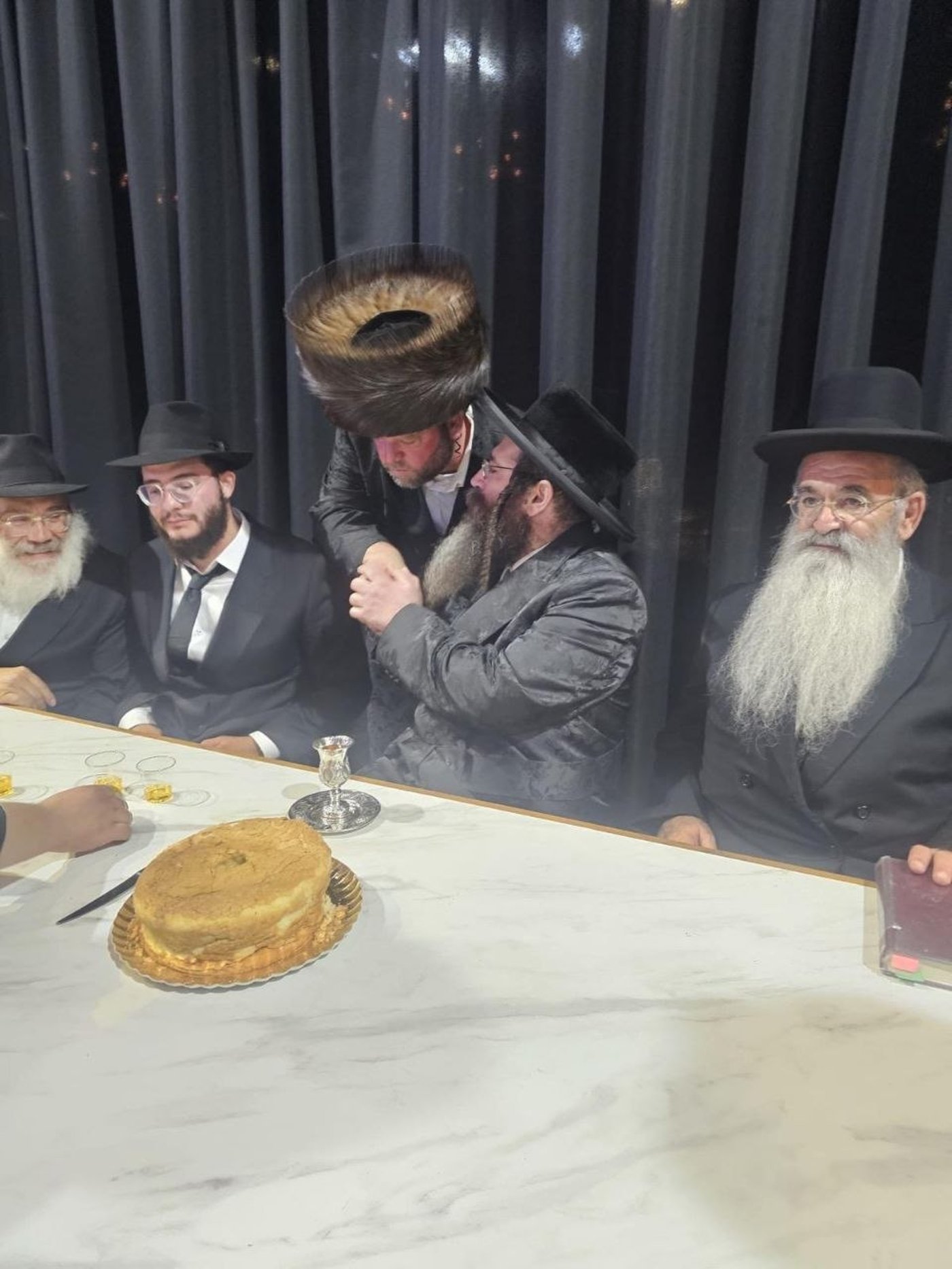 המפלגה שמחפשת אישה חרדית לרשימה | 'זיידל'ע' עם כל הנייעס והחשיפות