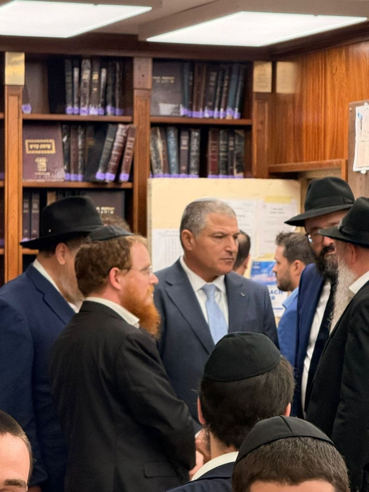 המפלגה שמחפשת אישה חרדית לרשימה | 'זיידל'ע' עם כל הנייעס והחשיפות