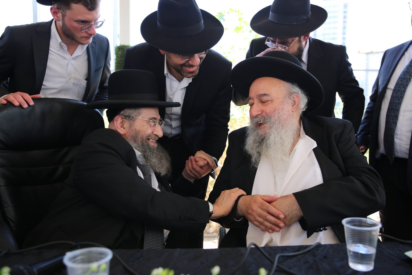מאות ילדים אמרו סליחות במוסדות "אוהלי אברהם" בקריית הרצוג