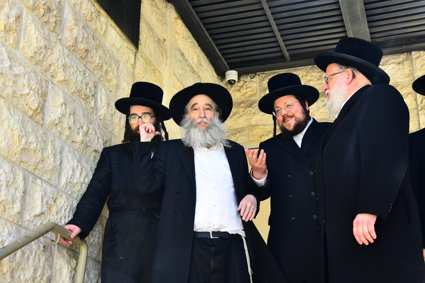 הגר"א גרבוז בישיבת 'עץ חיים' באבוב