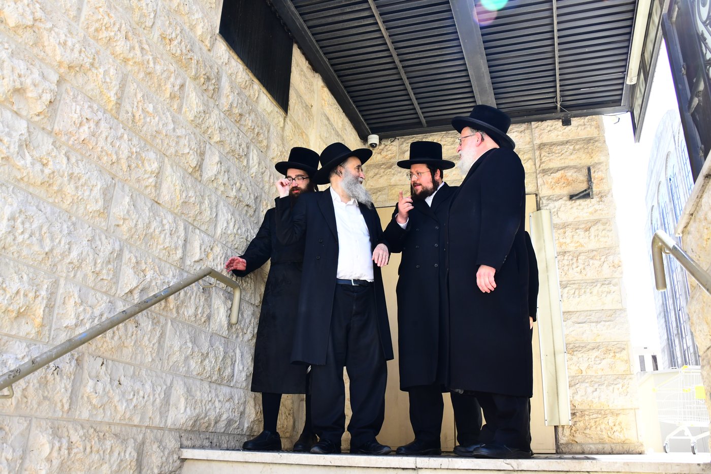 הגר"א גרבוז בישיבת 'עץ חיים' באבוב