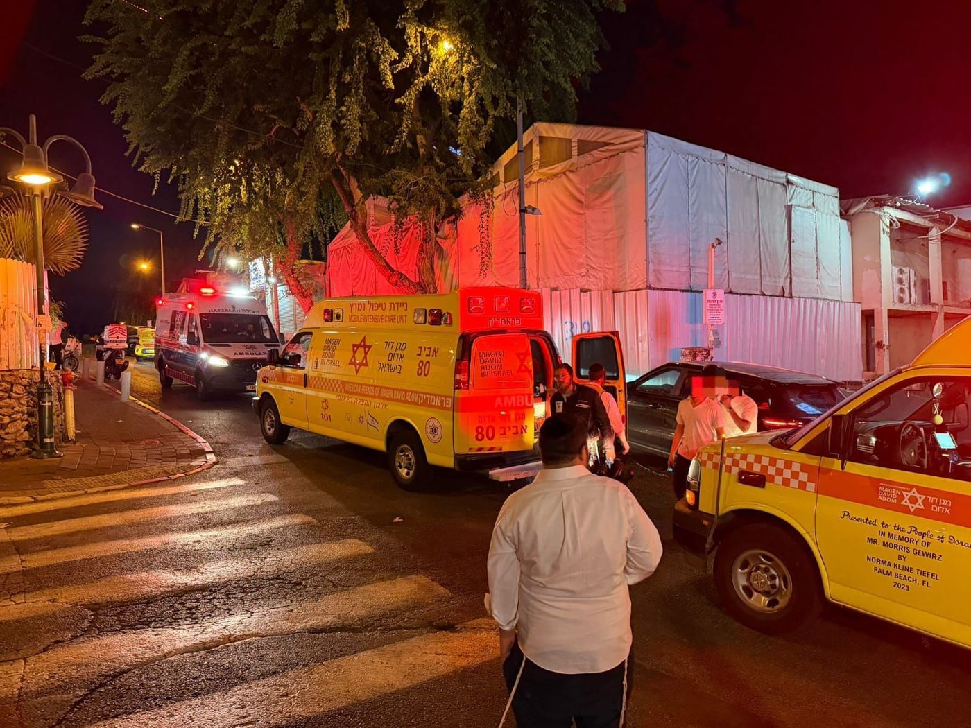 בחור ישיבה נפצע באורח אנוש בנפילה מגובה במהלך פירוק מזגן