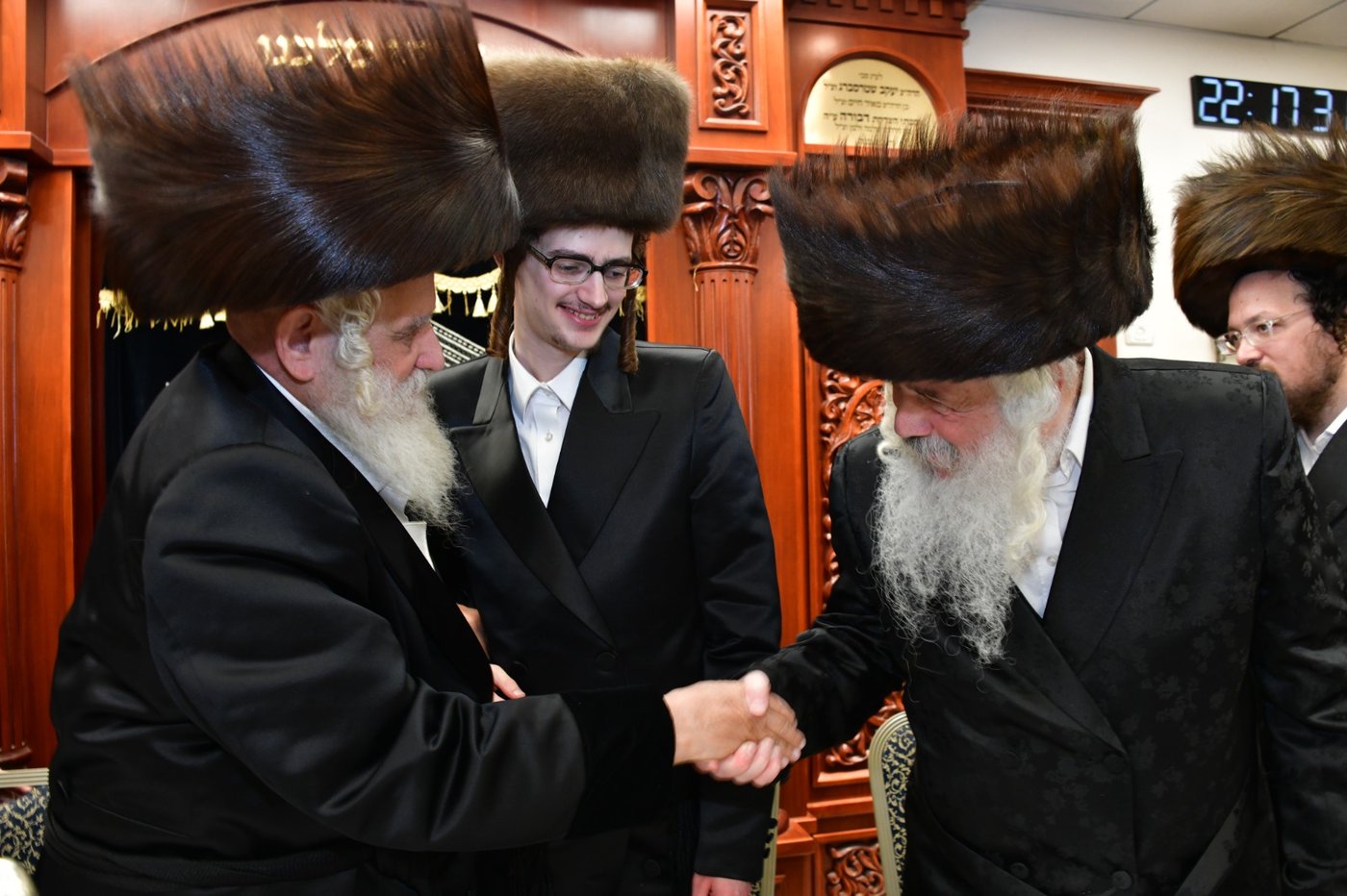 שמחת בית קרעטשניף קרית גת - אלדשטאט - קאסוב ויז'ניץ - סקולען ב"ב