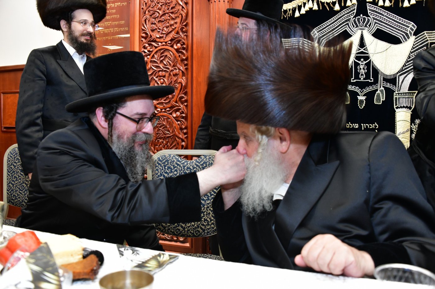 שמחת בית קרעטשניף קרית גת - אלדשטאט - קאסוב ויז'ניץ - סקולען ב"ב
