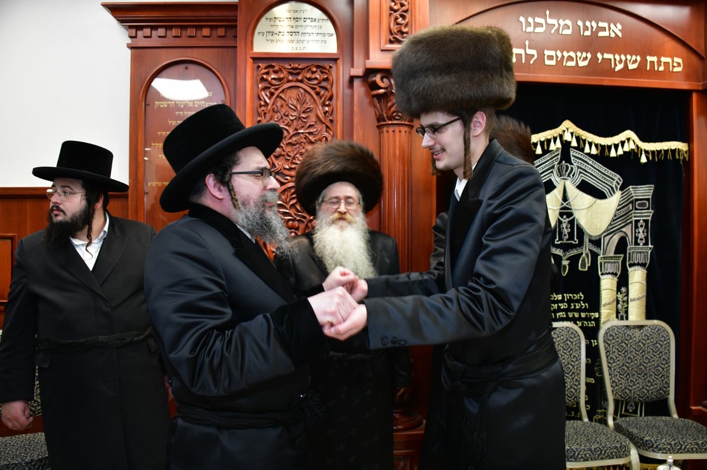 שמחת בית קרעטשניף קרית גת - אלדשטאט - קאסוב ויז'ניץ - סקולען ב"ב