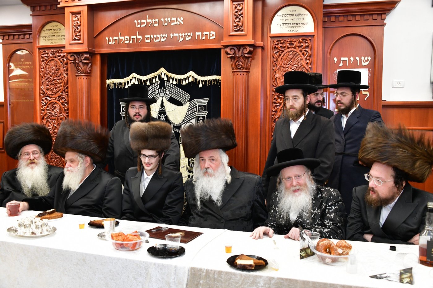 שמחת בית קרעטשניף קרית גת - אלדשטאט - קאסוב ויז'ניץ - סקולען ב"ב