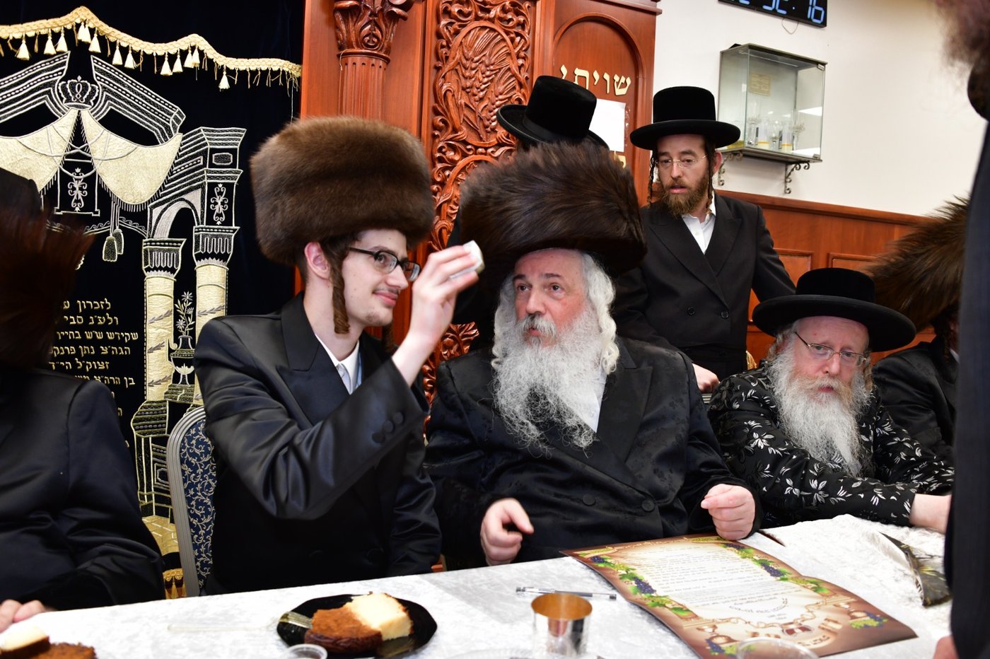 שמחת בית קרעטשניף קרית גת - אלדשטאט - קאסוב ויז'ניץ - סקולען ב"ב
