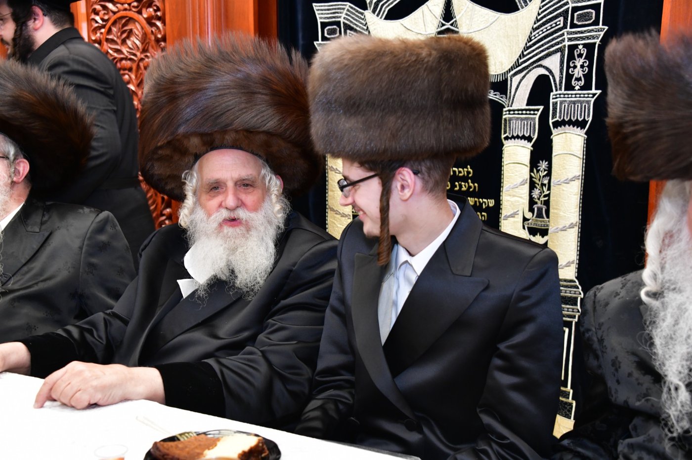 שמחת בית קרעטשניף קרית גת - אלדשטאט - קאסוב ויז'ניץ - סקולען ב"ב