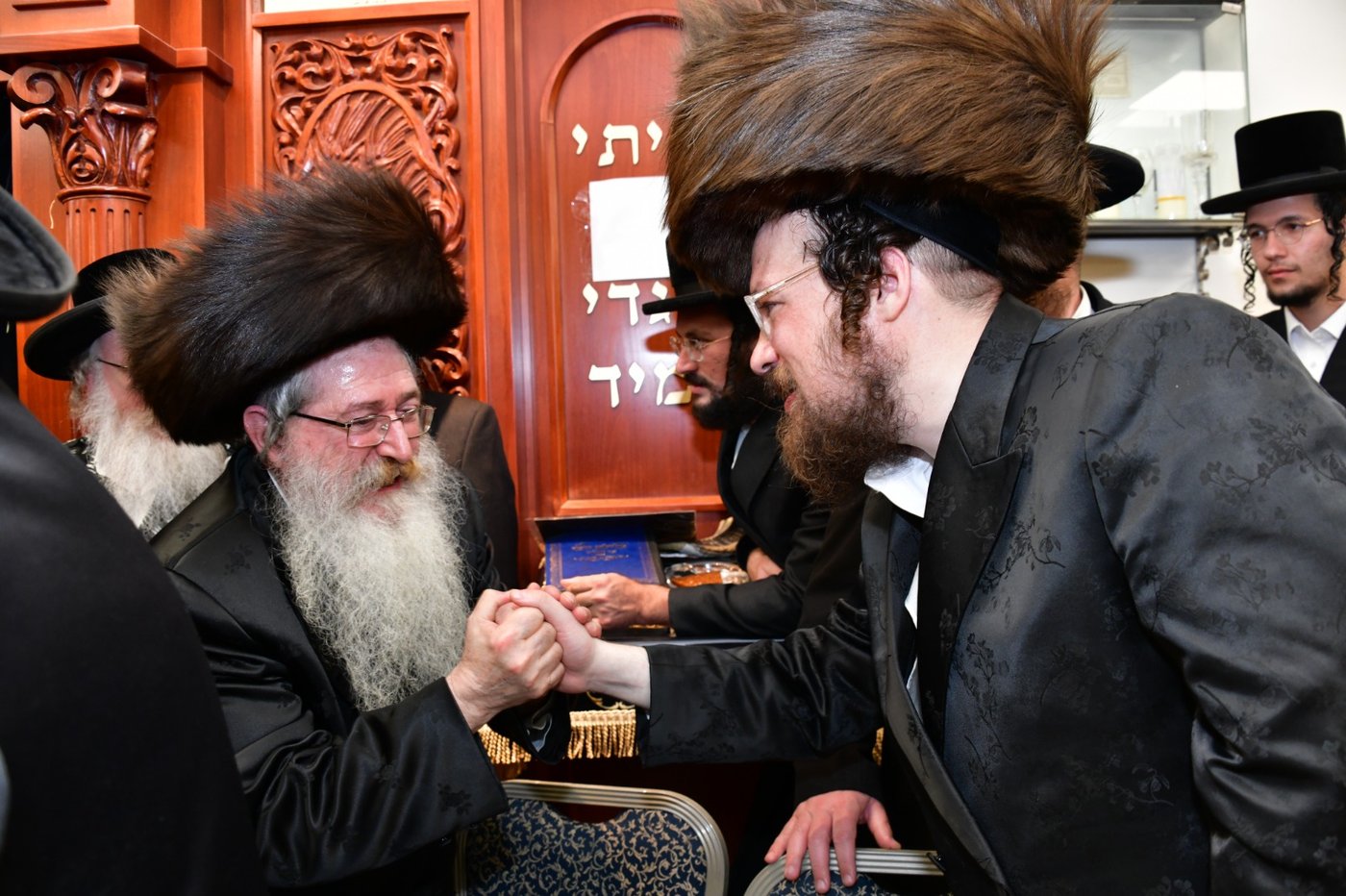 שמחת בית קרעטשניף קרית גת - אלדשטאט - קאסוב ויז'ניץ - סקולען ב"ב