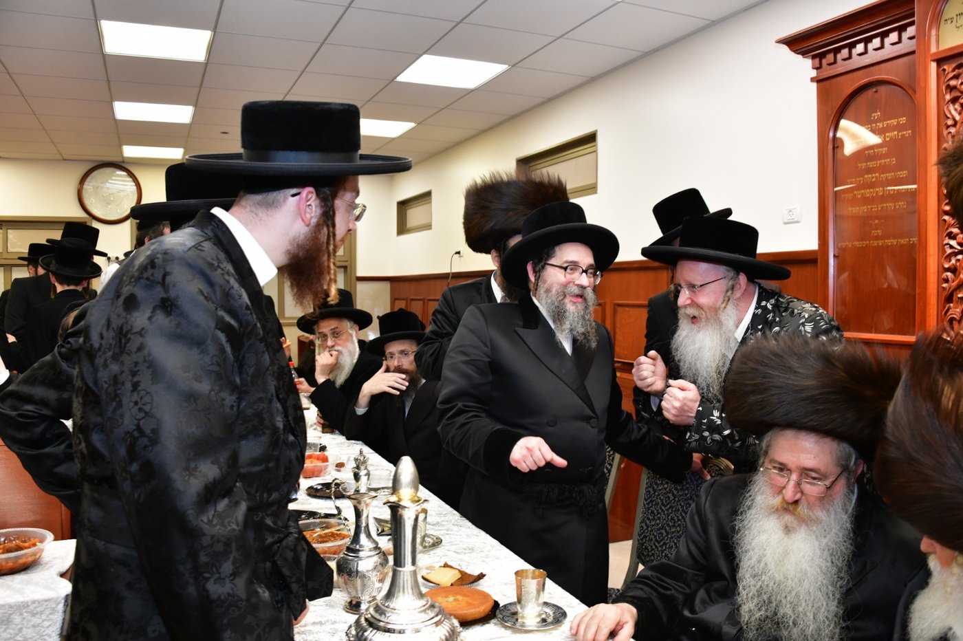 שמחת בית קרעטשניף קרית גת - אלדשטאט - קאסוב ויז'ניץ - סקולען ב"ב