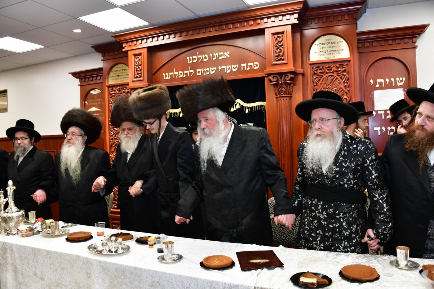 שמחת בית קרעטשניף קרית גת - אלדשטאט - קאסוב ויז'ניץ - סקולען ב"ב